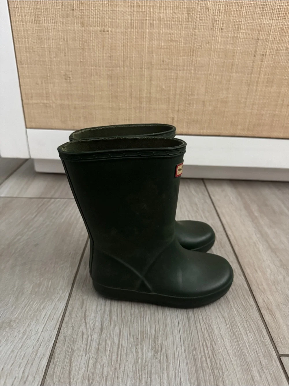 Hunter Kids Dark Green Waterproof Rain Boots- size 9